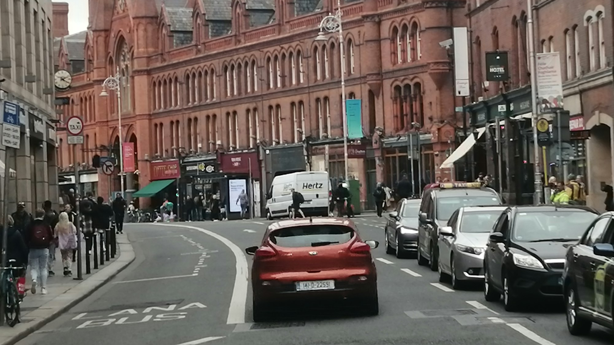 Dublin zmienia system kontroli parkowania. Więcej odholowań i mandatów od 1 listopada